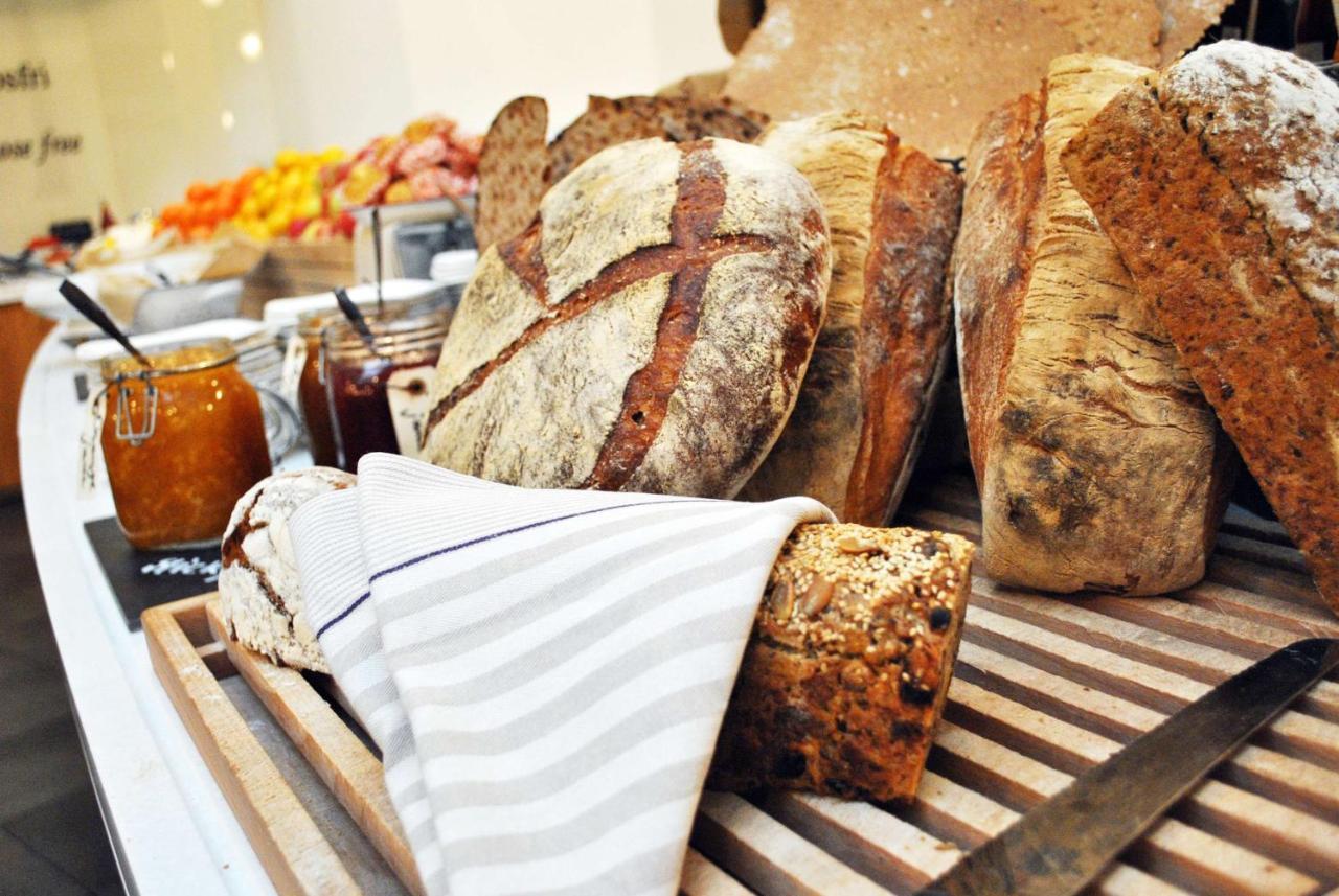 Radisson Blu Airport Terminal Hotel Arlanda Zewnętrze zdjęcie Bread