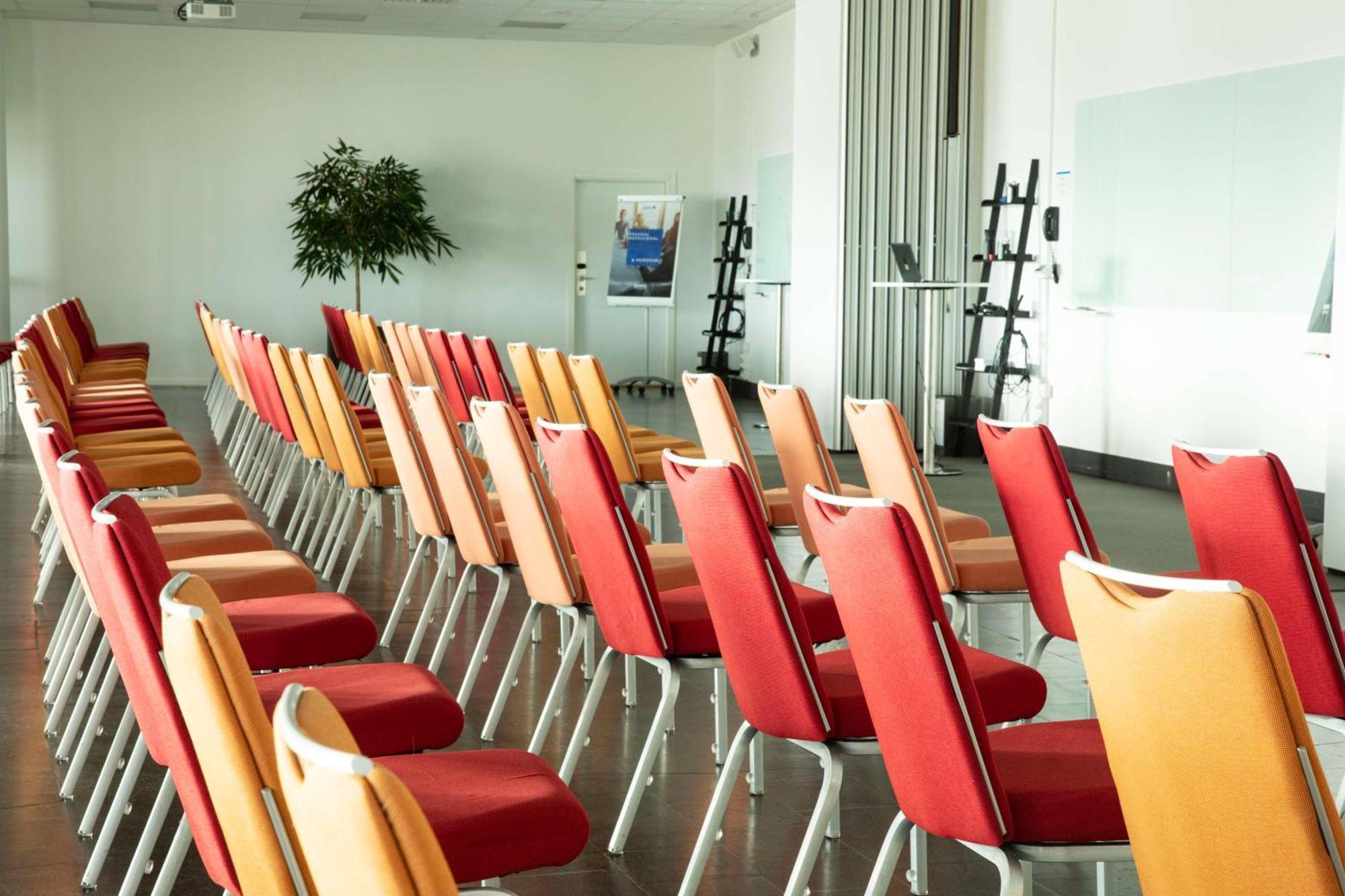 Radisson Blu Airport Terminal Hotel Arlanda Zewnętrze zdjęcie The conference hall of the airport